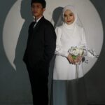 2. Flip cover kedua slide pertama